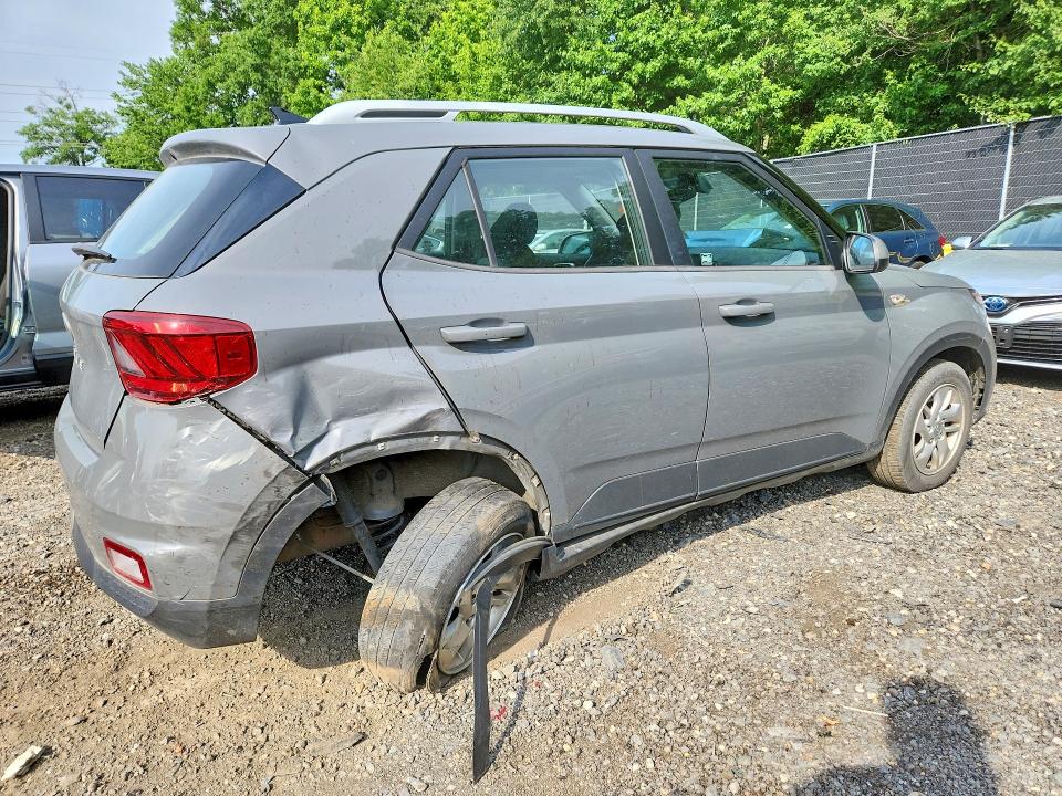 Photo 3 from auction – 2020 HYUNDAI VENUE with VIN KMHRC8A34LU032237