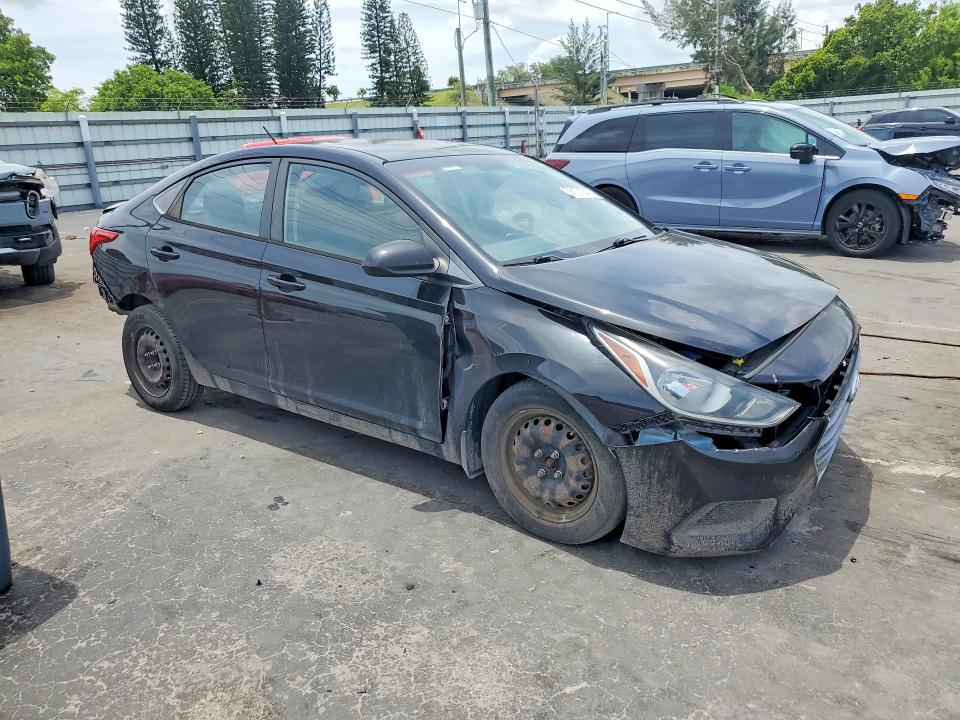 Photo 4 from auction – 2018 HYUNDAI ACCENT with VIN 3KPC24A32JE019813