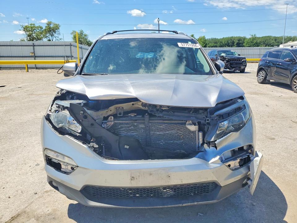 Photo 5 from auction – 2017 HONDA PILOT with VIN 5FNYF6H50HB088162