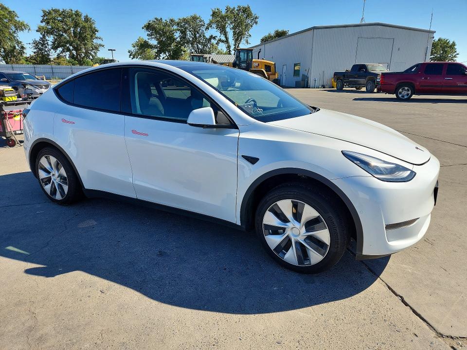 Photo 4 from auction – 2020 TESLA MODEL Y with VIN 5YJYGDEEXLF009403