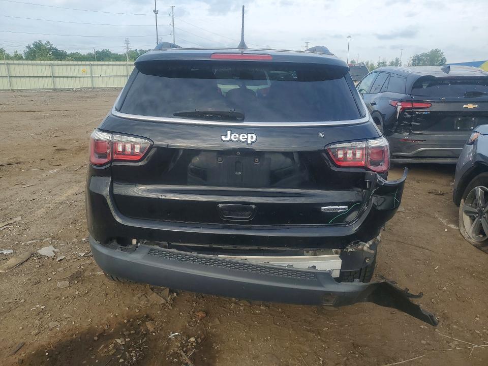 Photo 6 from auction – 2018 JEEP COMPASS with VIN 3C4NJCBB9JT108897