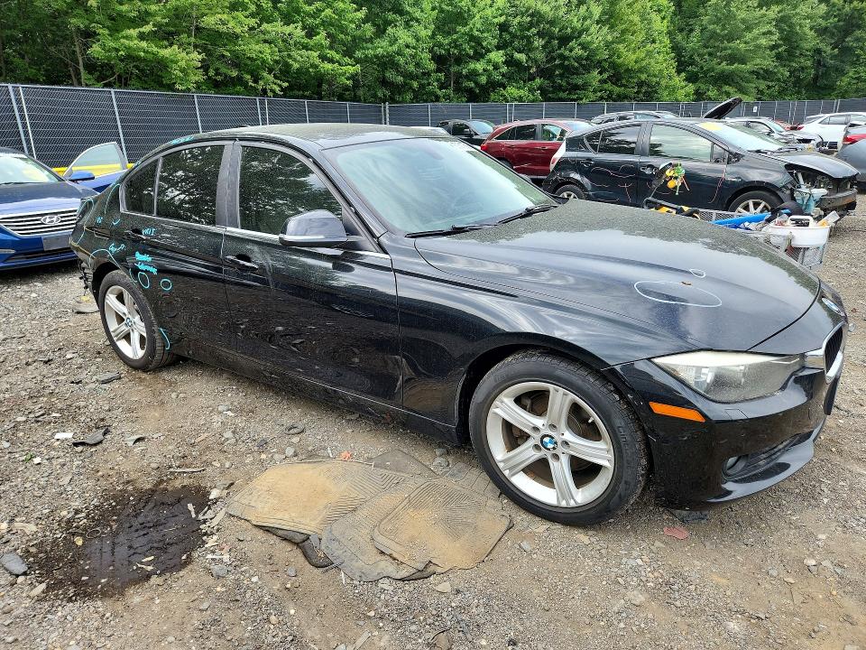 Photo 4 from auction – 2015 BMW 328 with VIN WBA3B5C54FP652967