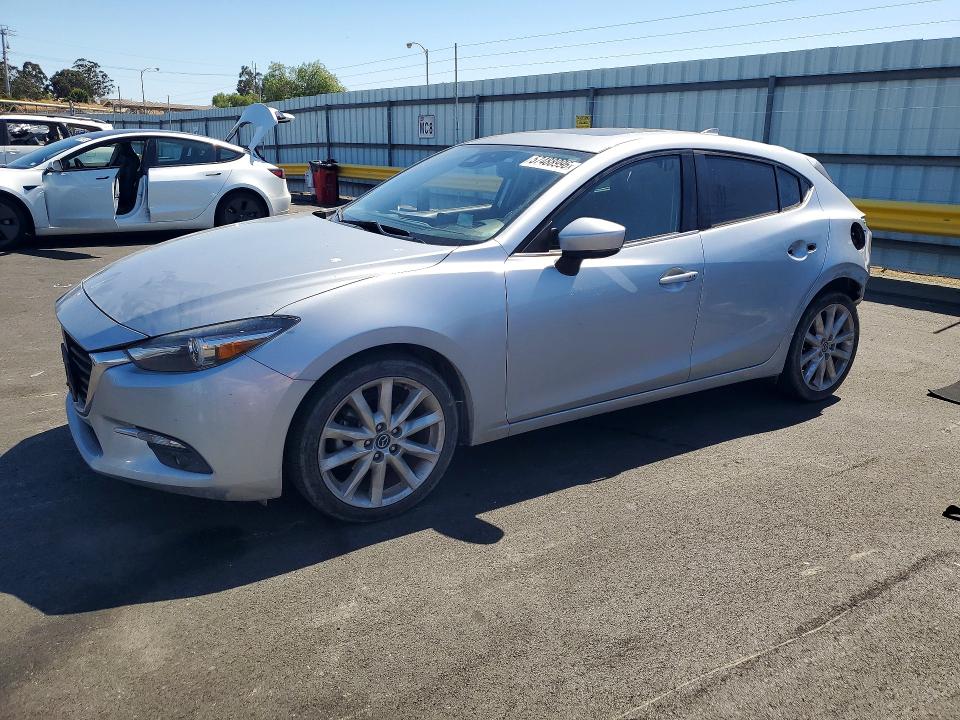 Photo 1 from auction – 2017 MAZDA 3 with VIN JM1BN1M37H1116564