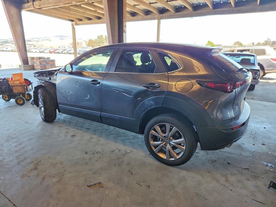 Photo 2 from auction – 2021 MAZDA CX-30 with VIN 3MVDMBBL0MM301944