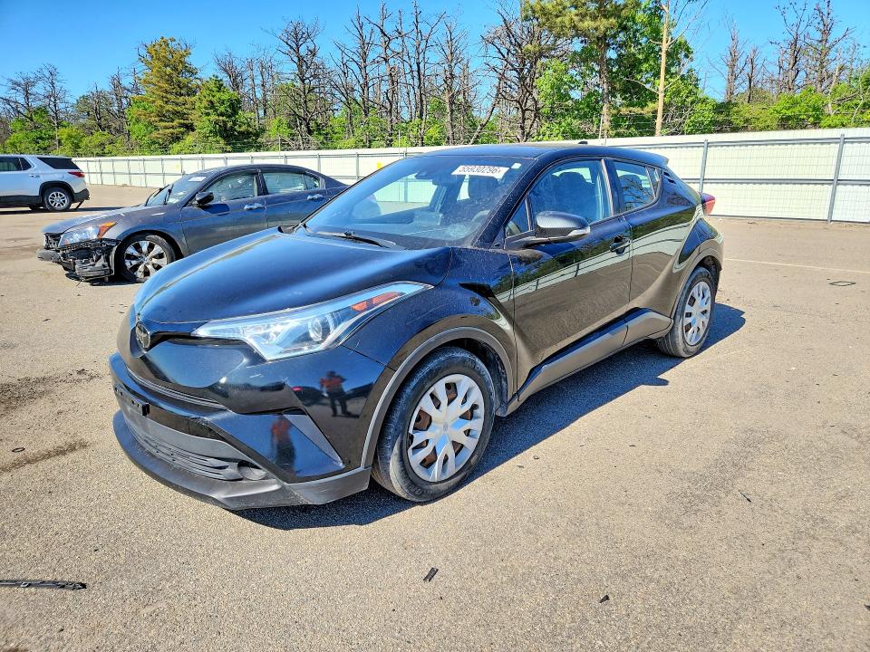 TOYOTA C-HR 2019 with VIN NMTKHMBX2KR090673 - Photo from auction