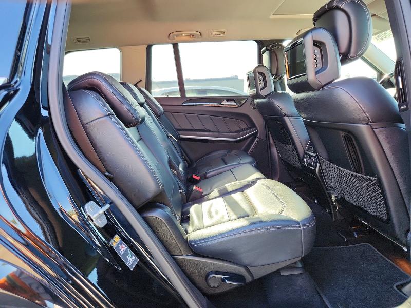 Photo 11 from auction – 2015 MERCEDES-BENZ GL with VIN 4JGDF7DE1FA594188