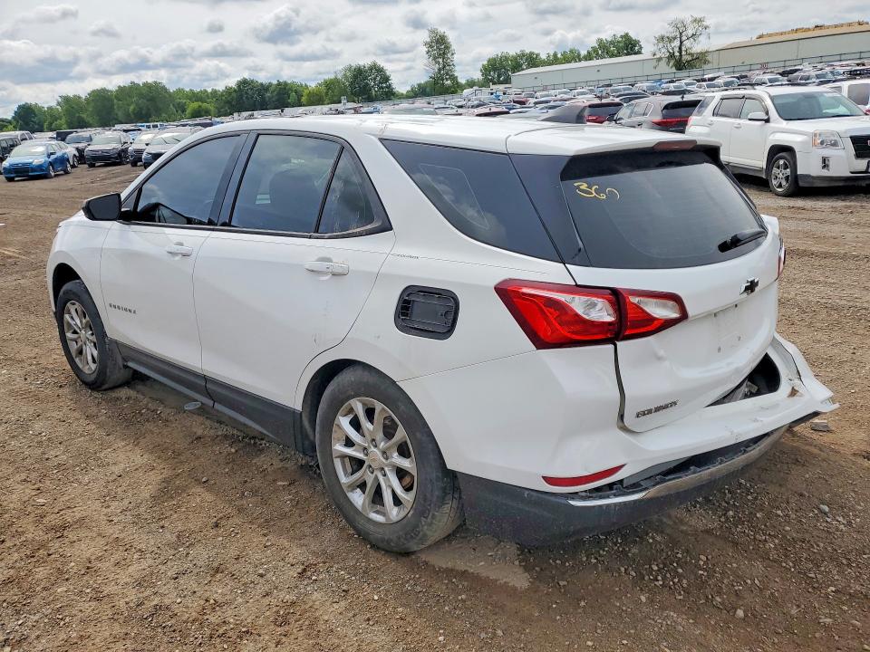 Photo 2 from auction – 2018 CHEVROLET EQUINOX with VIN 2GNAXHEV4J6285286
