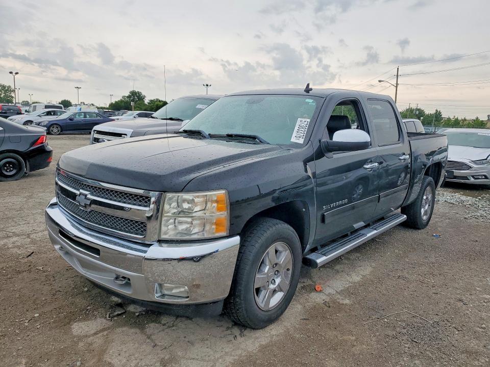 CHEVROLET SILVERADO 2011 with VIN 3GCPKSE34BG368798 - Photo from auction