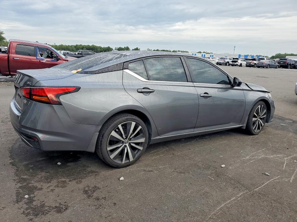 Photo 3 from auction – 2022 NISSAN ALTIMA with VIN 1N4BL4CV7NN375821