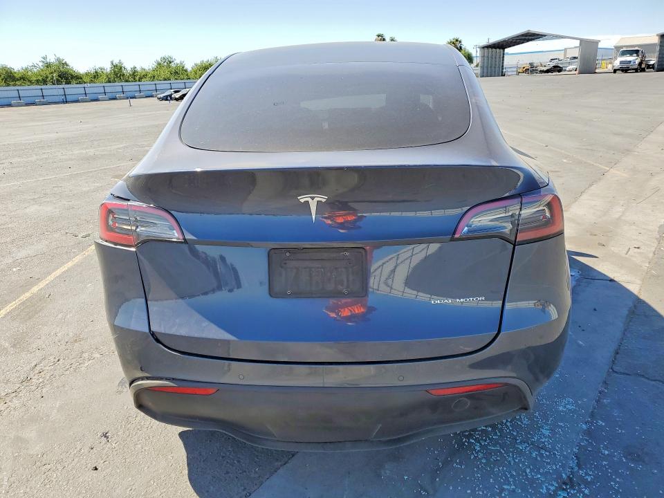 Photo 6 from auction – 2022 TESLA MODEL Y with VIN 7SAYGDEE4NF386461