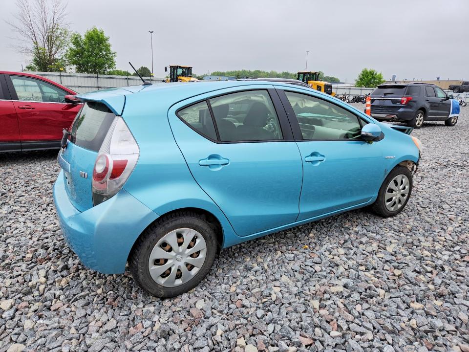 Photo 3 from auction – 2012 TOYOTA PRIUS C with VIN JTDKDTB3XC1012435