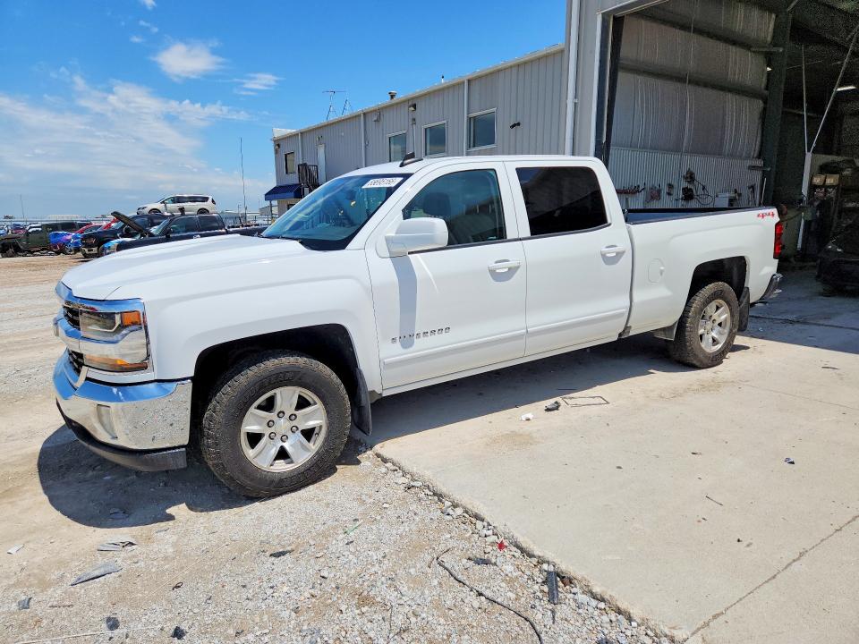 CHEVROLET SILVERADO 2016 with VIN 3GCUKREC7GG317265 - Photo from auction