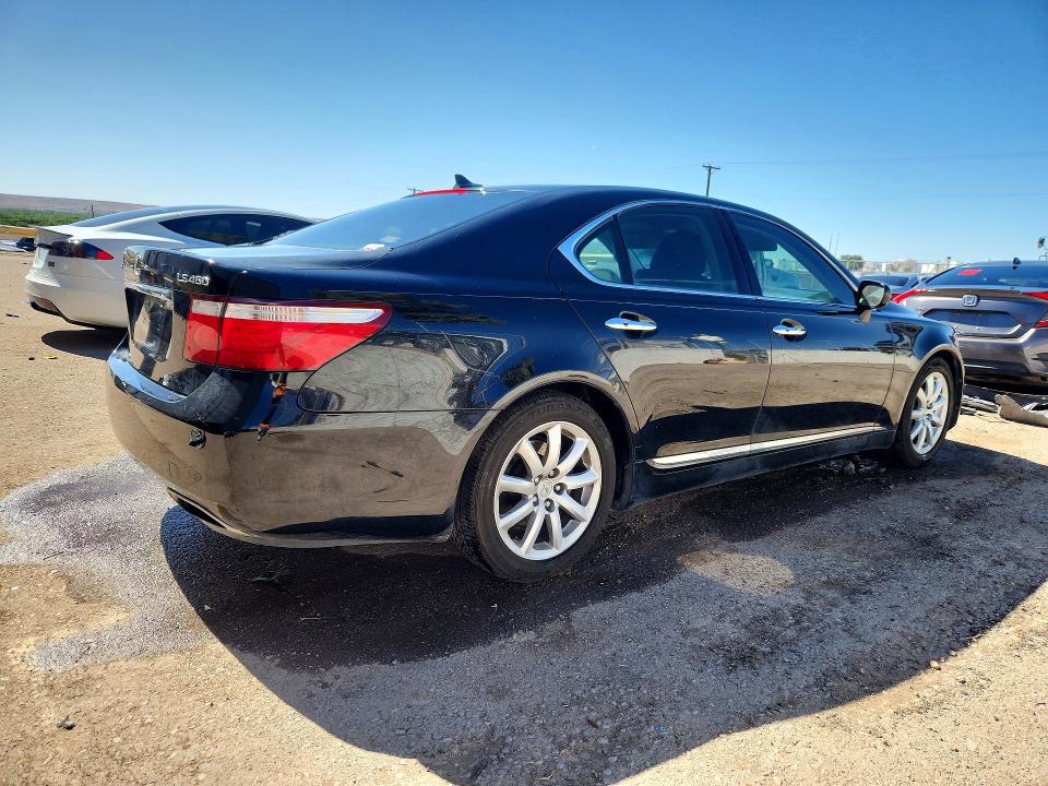 Photo 3 from auction – 2008 LEXUS LS with VIN JTHBL46F185081641