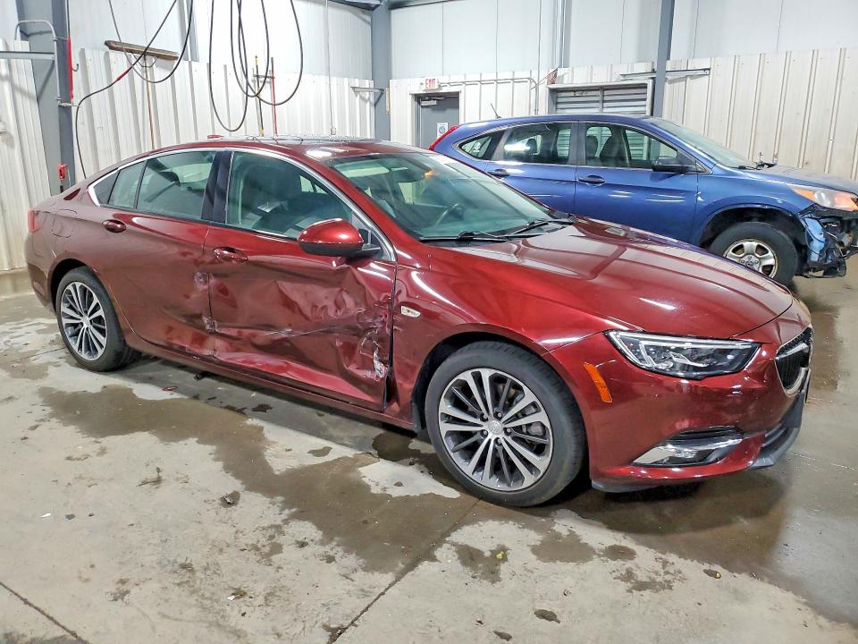 صورة رقم 4 من المزاد - 2018 BUICK REGAL مع VIN W04GR6SX1J1103872