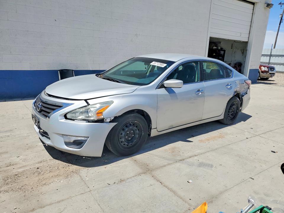 NISSAN ALTIMA 2015 with VIN 1N4AL3AP1FN895685 - Photo from auction