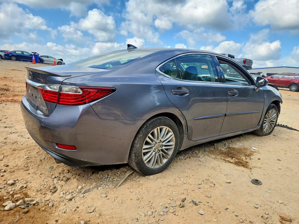 Photo 3 from auction – 2015 LEXUS ES with VIN JTHBK1GG4F2152581