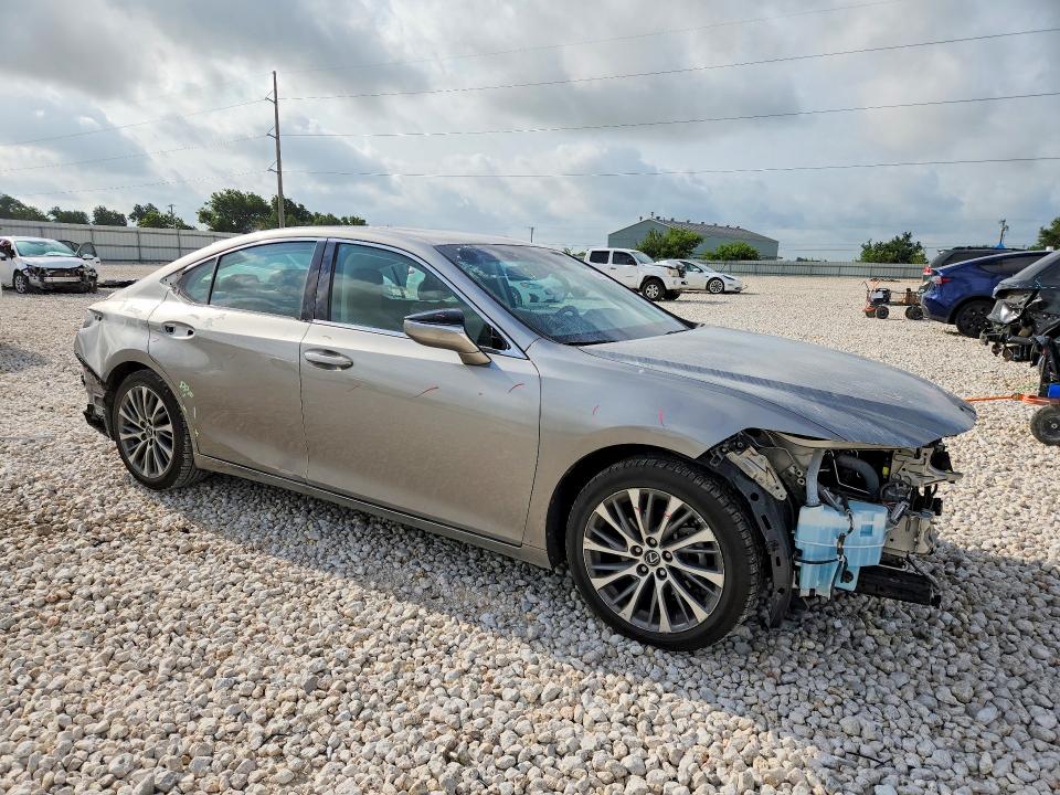 Photo 4 from auction – 2019 LEXUS ES with VIN 58ABZ1B11KU028318