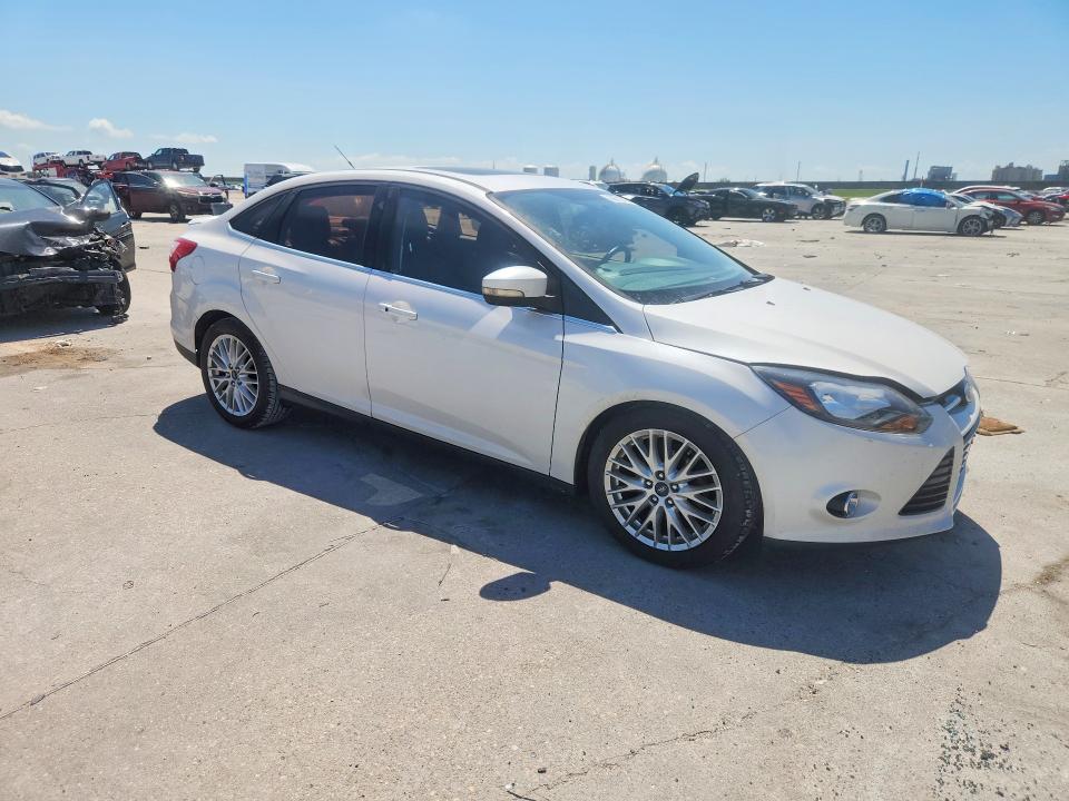 Photo 4 from auction – 2013 FORD FOCUS with VIN 1FADP3J26DL251193