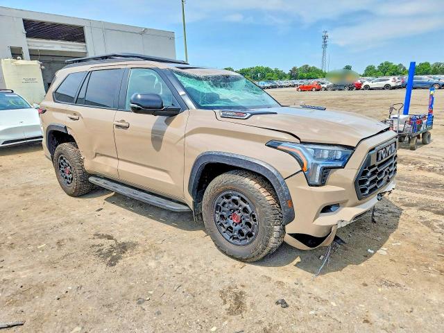 Photo 4 from auction – 2025 TOYOTA SEQUOIA with VIN 7SVAAABA6SX062113