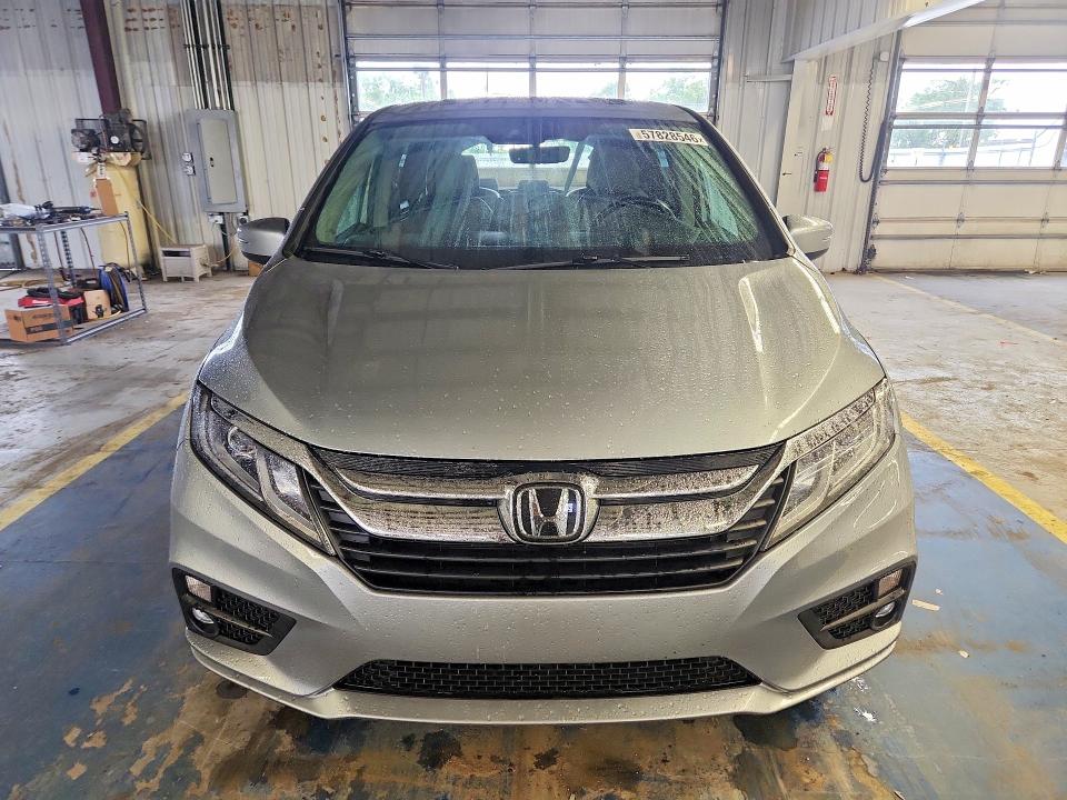 Photo 5 from auction – 2018 HONDA ODYSSEY with VIN 5FNRL6H73JB013203