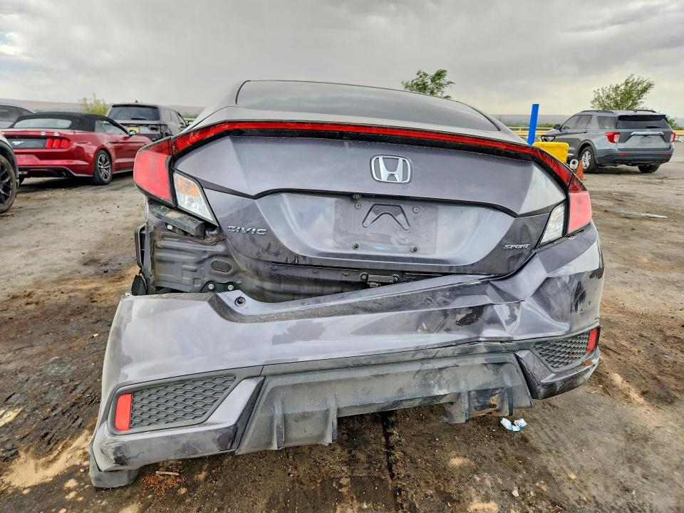 Photo 6 from auction – 2019 HONDA CIVIC with VIN 2HGFC4B85KH301679