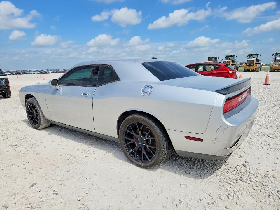 Photo 2 from auction – 2010 DODGE CHALLENGER with VIN 2B3CJ7DWXAH102762