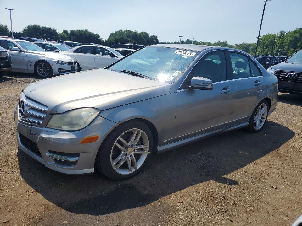MERCEDES-BENZ C 2014 with VIN WDDGF8AB2EA949861 - Photo from auction