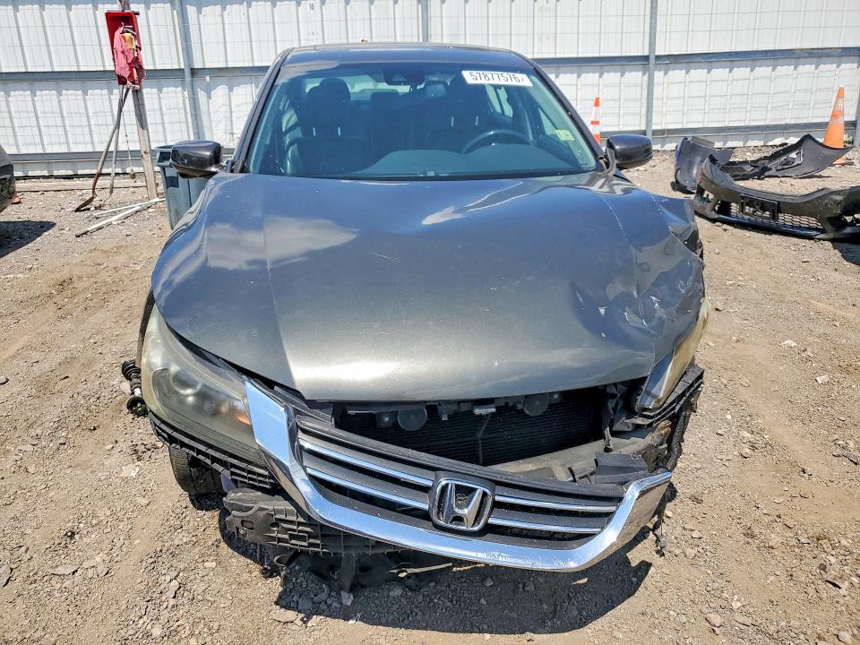 Photo 5 from auction – 2014 HONDA ACCORD with VIN 1HGCR2F88EA184621