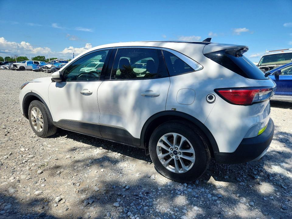 Photo 2 from auction – 2021 FORD ESCAPE with VIN 1FMCU9G64MUA80932