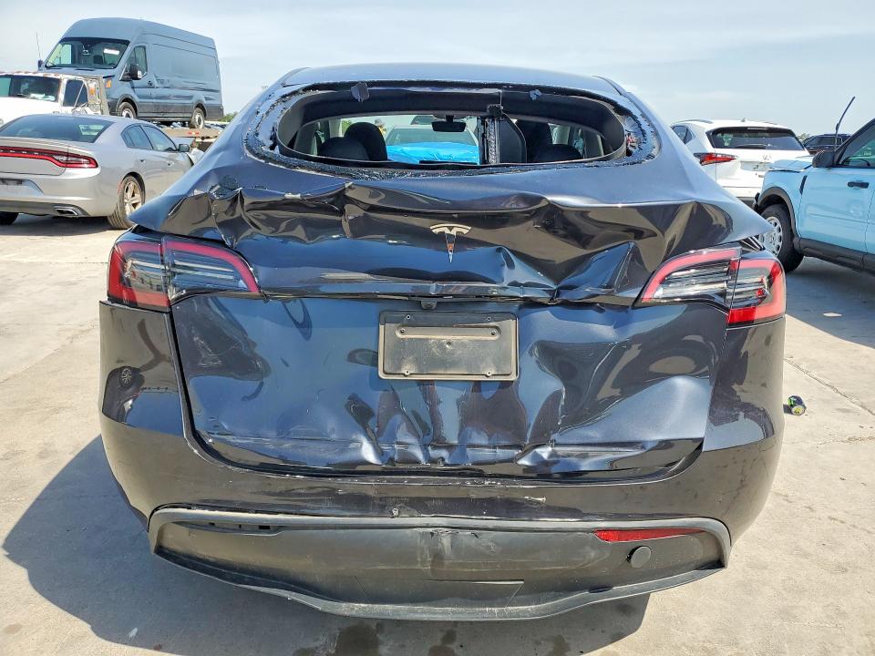 Фото 6 с аукциона – 2024 TESLA MODEL Y с VIN 7SAYGDED6RA321475