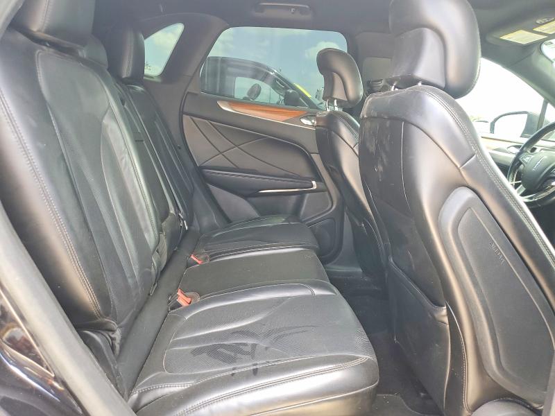 Photo 11 from auction – 2019 LINCOLN MKC with VIN 5LMCJ3C90KUL21840
