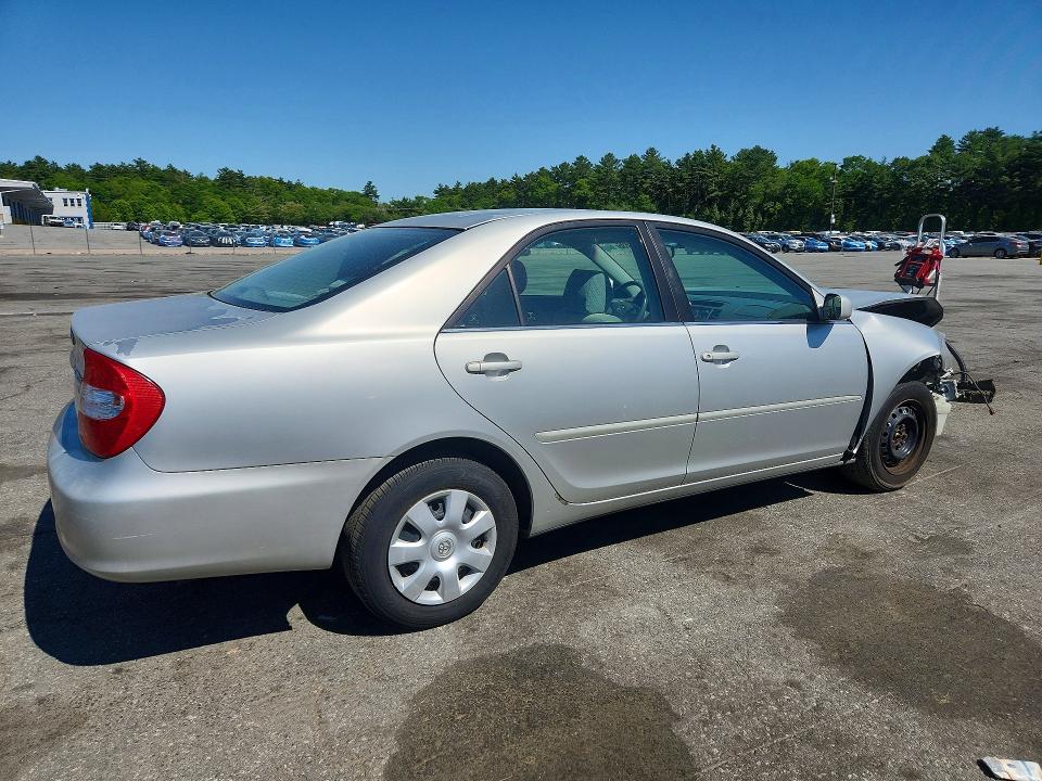 Photo 3 from auction – 2002 TOYOTA CAMRY with VIN 4T1BE32KX2U606195