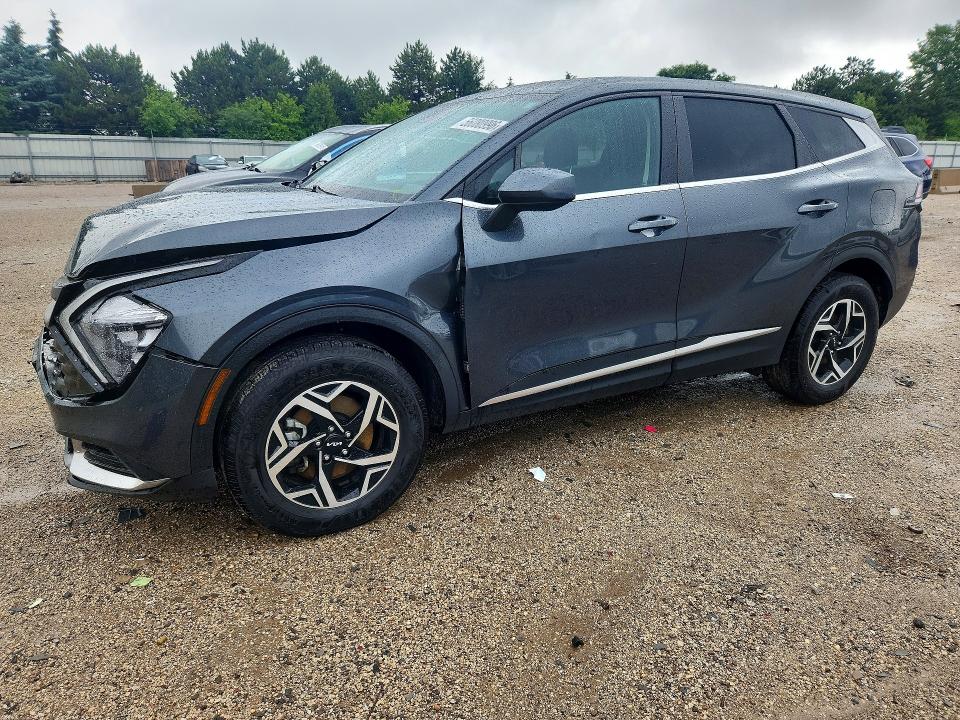 KIA SPORTAGE 2023 с VIN KNDPUCAF1P7040175 - Снимка от търг