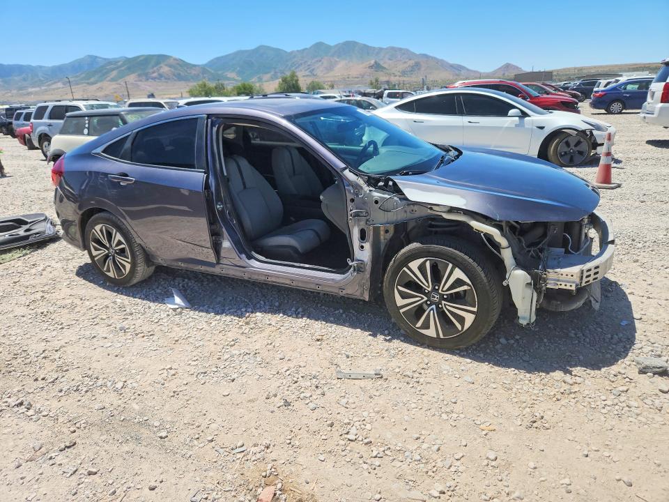 Photo 4 from auction – 2016 HONDA CIVIC with VIN 19XFC1F32GE040641