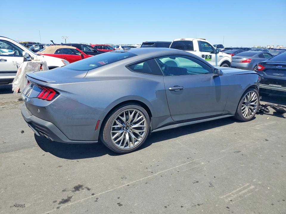 Photo 3 from auction – 2025 FORD MUSTANG with VIN 1FA6P8TH9S5129324