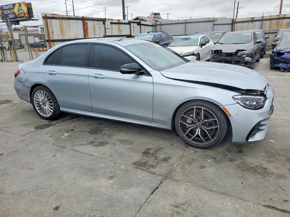 Photo 4 from auction – 2021 MERCEDES-BENZ E with VIN W1KZF8DB3MA930271
