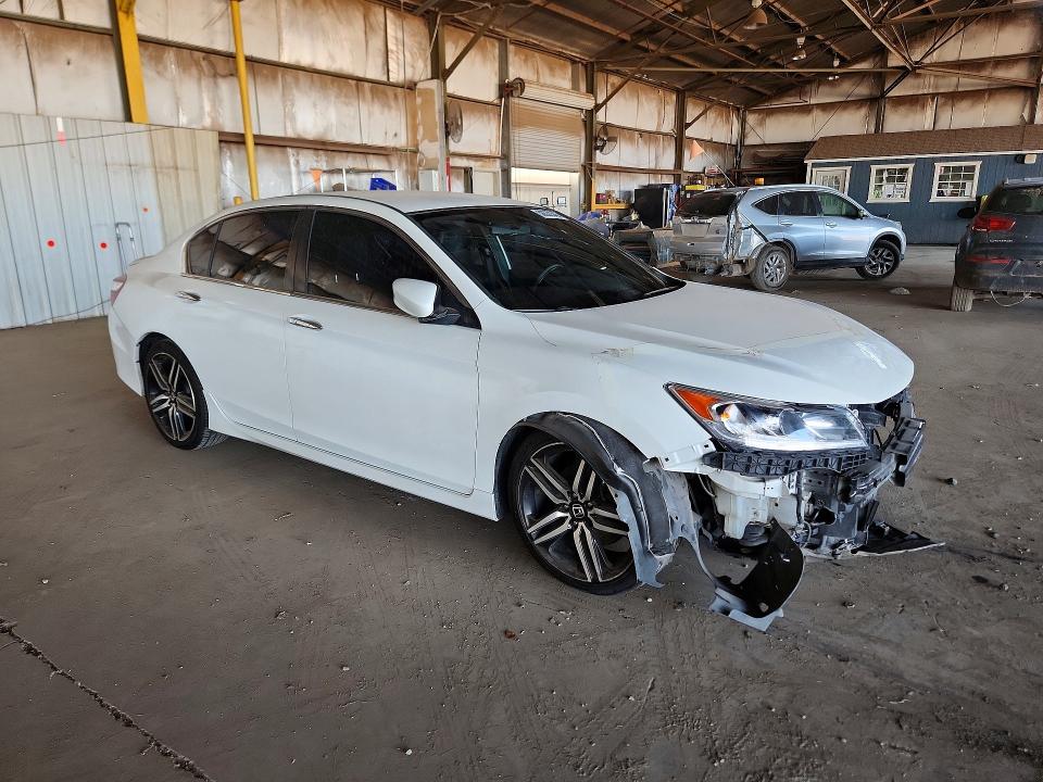 Photo 4 from auction – 2017 HONDA ACCORD with VIN 1HGCR2F16HA080698