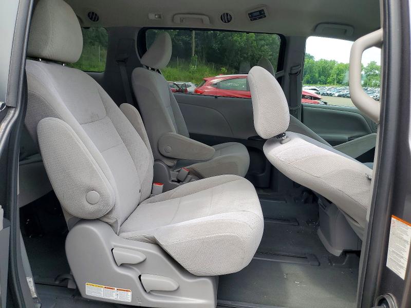 Photo 11 from auction – 2020 TOYOTA SIENNA with VIN 5TDJZ3DC0LS244832