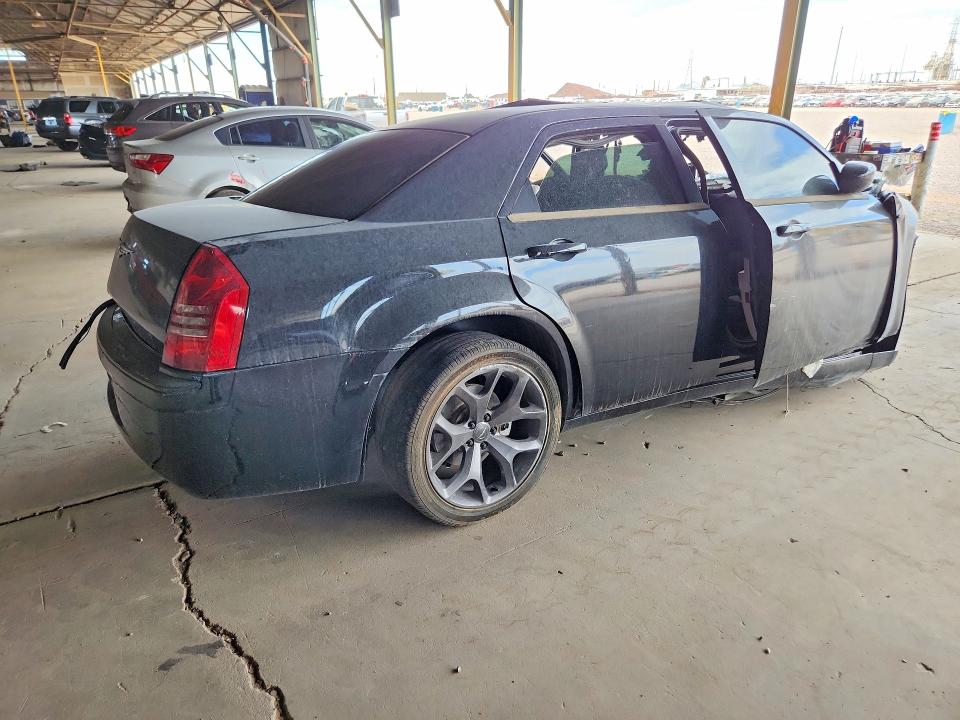 Photo 3 from auction – 2006 CHRYSLER 300C with VIN 2C3KA63H36H353321