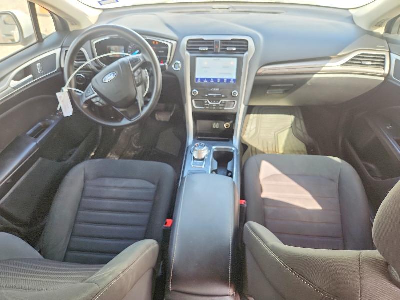 Photo 8 from auction – 2020 FORD FUSION with VIN 3FA6P0HD4LR112291