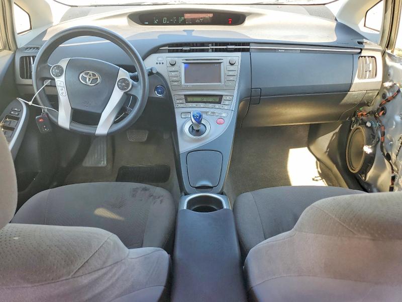 Photo 8 from auction – 2015 TOYOTA PRIUS with VIN JTDKN3DU1F0396294