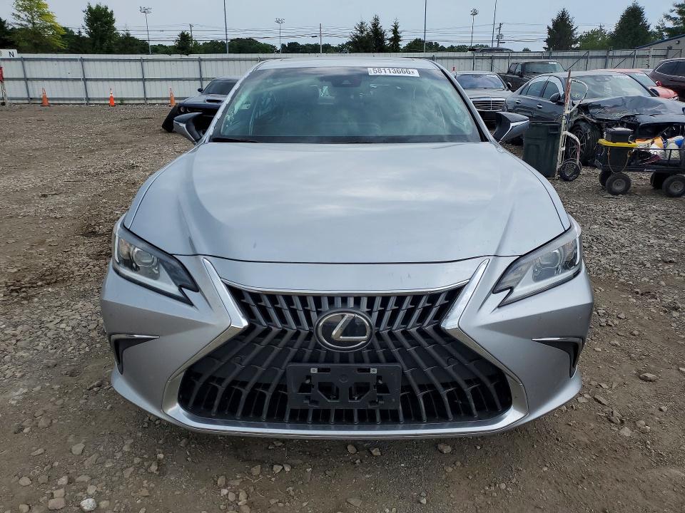 Zdjęcie 5 z aukcji – 2024 LEXUS ES 300H z VIN 58ADA1C17RU052633