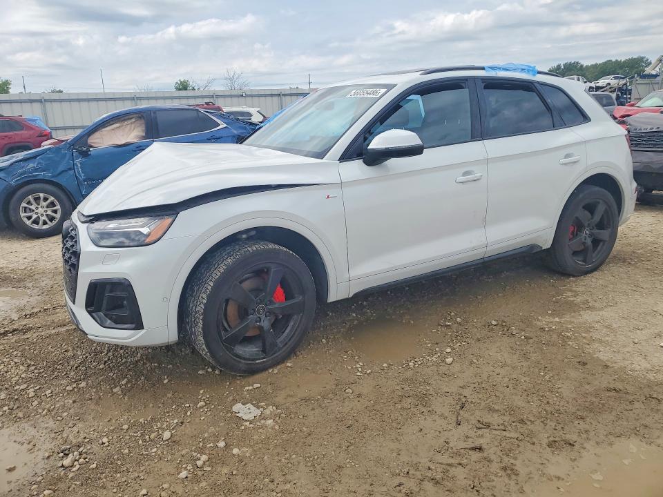 AUDI Q5 2024 with VIN WA1FAAFY9R2054077 - Photo from auction