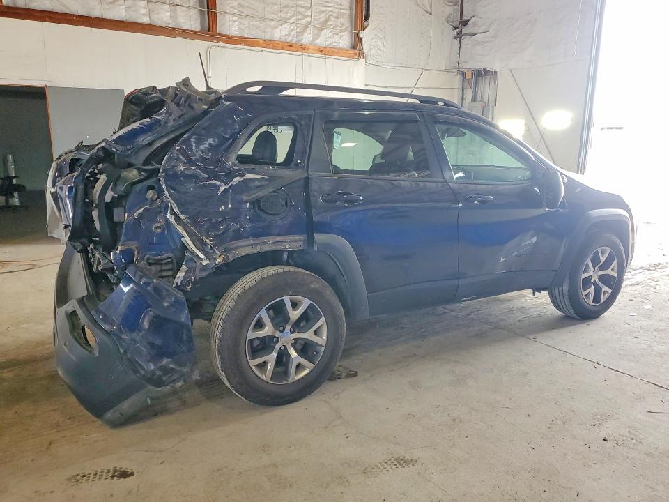 Photo 3 from auction – 2016 JEEP CHEROKEE with VIN 1C4PJMBS1GW132421