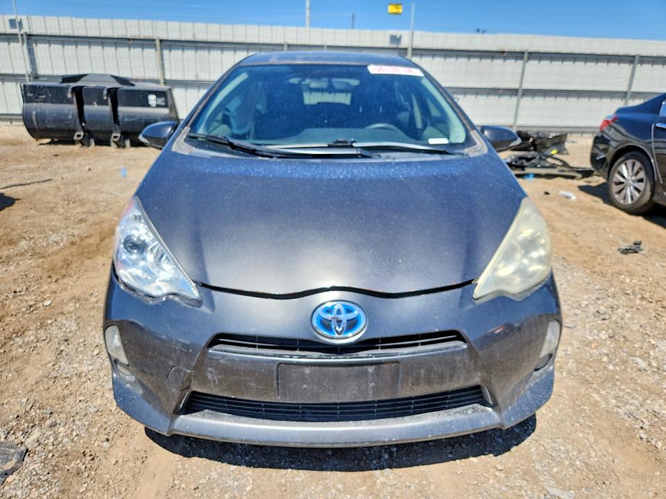 Photo 5 from auction – 2012 TOYOTA PRIUS C with VIN JTDKDTB35C1023150