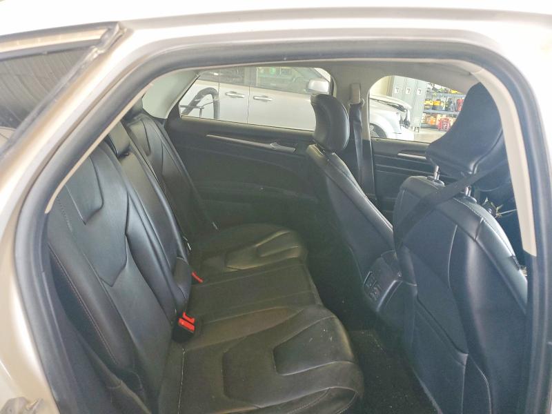 Photo 10 from auction – 2019 FORD FUSION with VIN 3FA6P0RU2KR106695