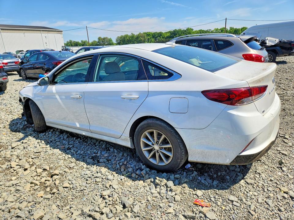 Photo 2 from auction – 2019 HYUNDAI SONATA with VIN 5NPE24AF7KH754447