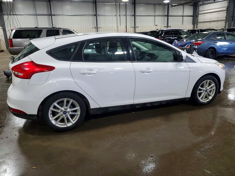 Photo 3 from auction – 2016 FORD FOCUS with VIN 1FADP3K23GL258329