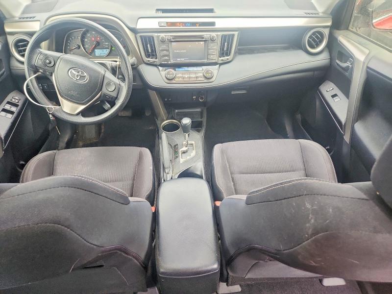 Photo 8 from auction – 2015 TOYOTA RAV4 with VIN JTMRFREV8FJ028095