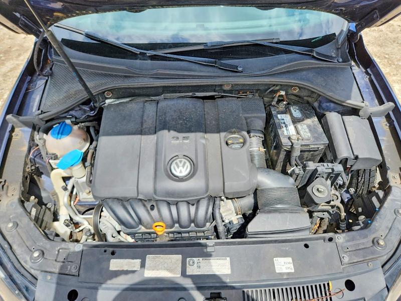 Photo 11 from auction – 2013 VOLKSWAGEN PASSAT with VIN 1VWBP7A33DC127848